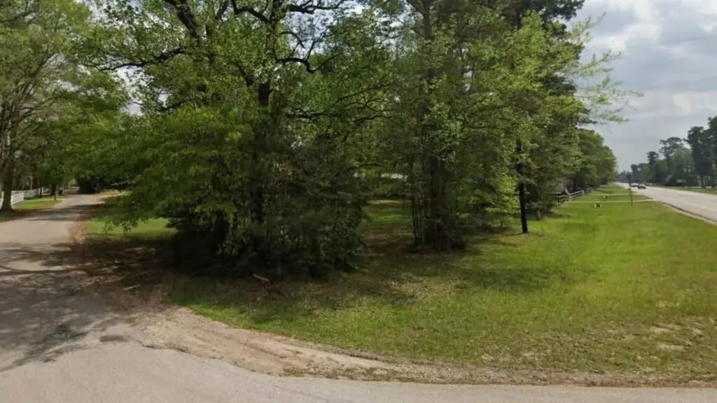 1.23 Acres Conroe Texas