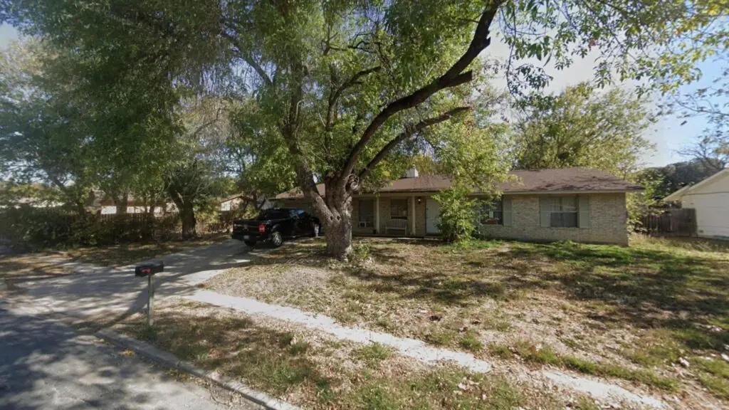 10,140 Sq Ft Lot with Road Frontage in San Antonio